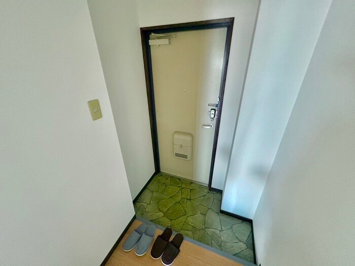 物件内観写真19　(玄関)
