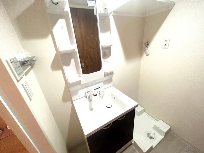 物件内観写真10　(洗面)