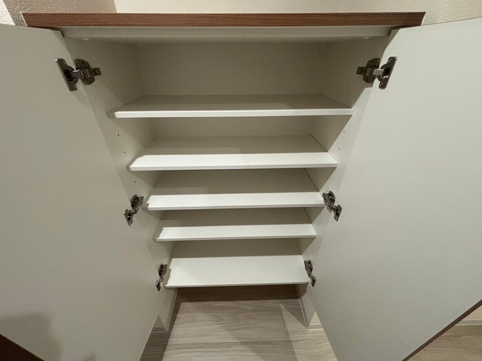 物件内観写真12　(靴箱)