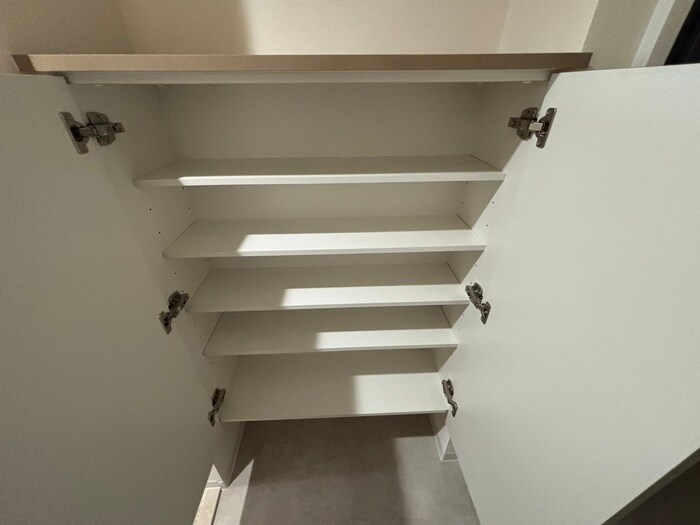 物件内観写真12　(靴箱)