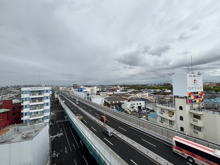 物件内観写真16　(室内からの展望)