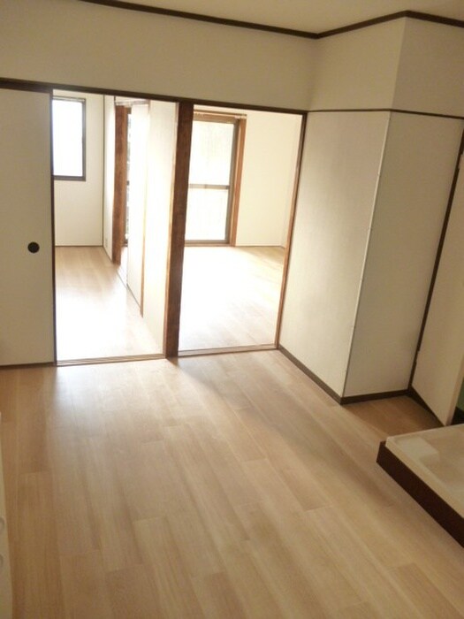 物件内観写真8　(内観写真)