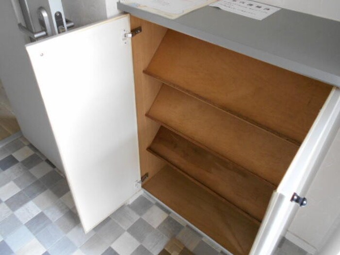 物件内観写真11　(靴箱)