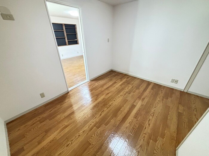 物件内観写真10　(居室)