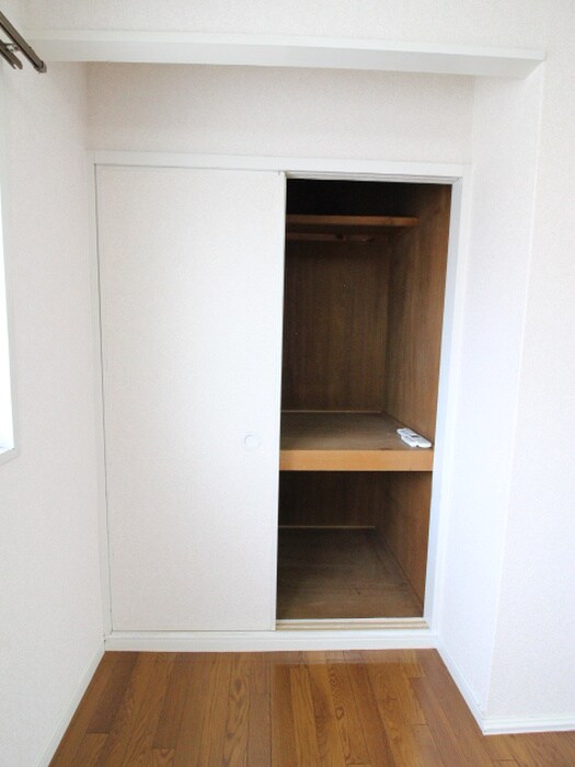 物件内観写真10　(収納)