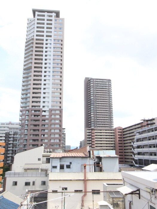 物件内観写真21　(室内からの展望)