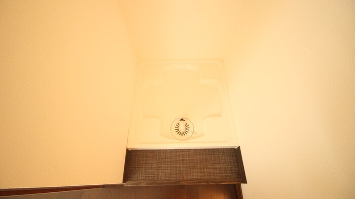 物件内観写真7　(洗濯機置場)