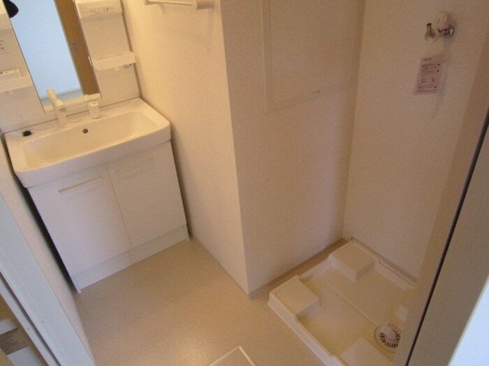 物件内観写真12　(洗面)