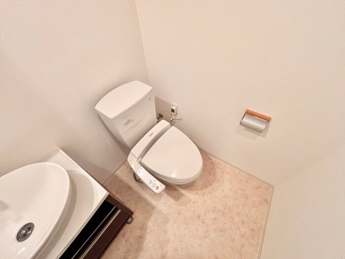 物件内観写真11　(トイレ)