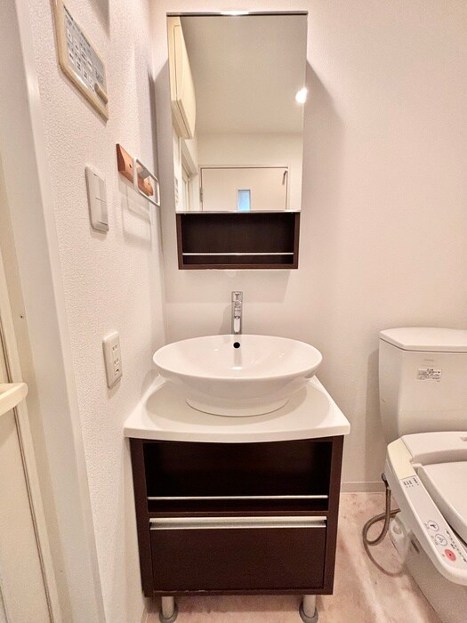 物件内観写真12　(洗面)