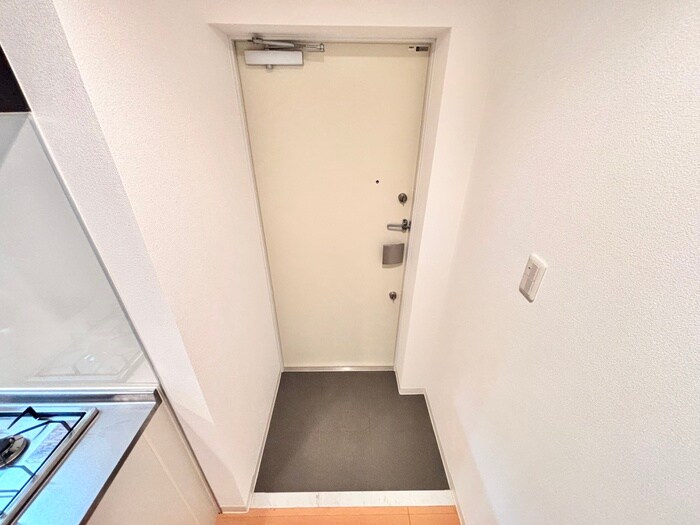 物件内観写真14　(玄関)