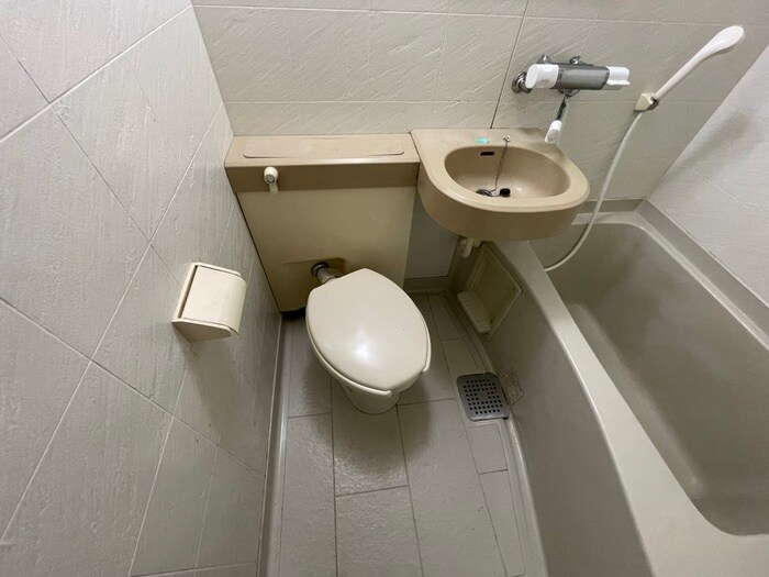 物件内観写真13　(トイレ)