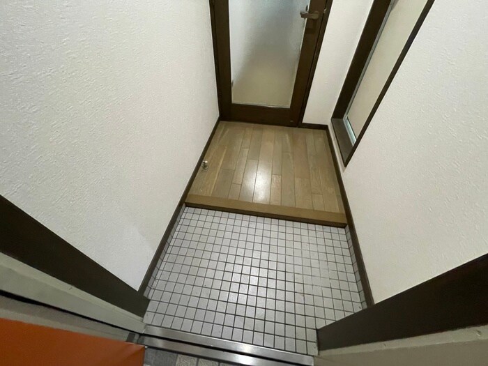 物件内観写真21　(玄関)