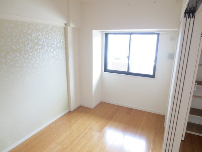 物件内観写真11　(居室)