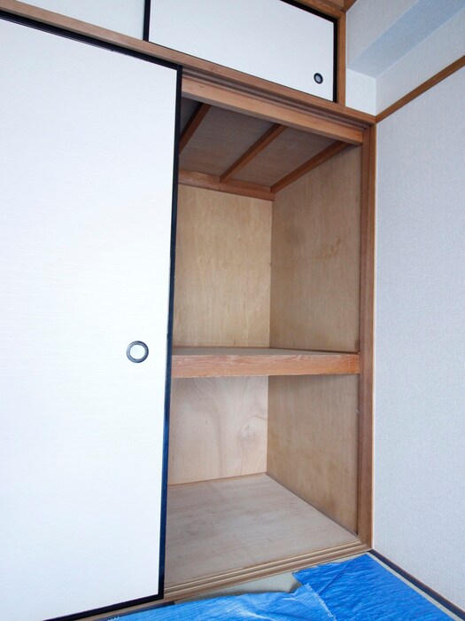 物件内観写真12　(収納)