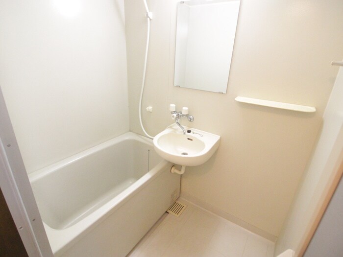 物件内観写真9　(バス／シャワールーム等)