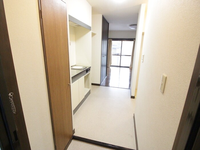 物件内観写真18　(廊下)