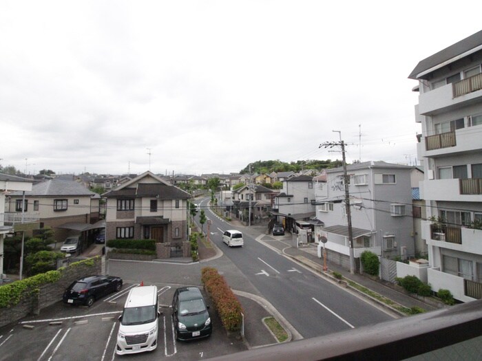 物件内観写真22　(室内からの展望)