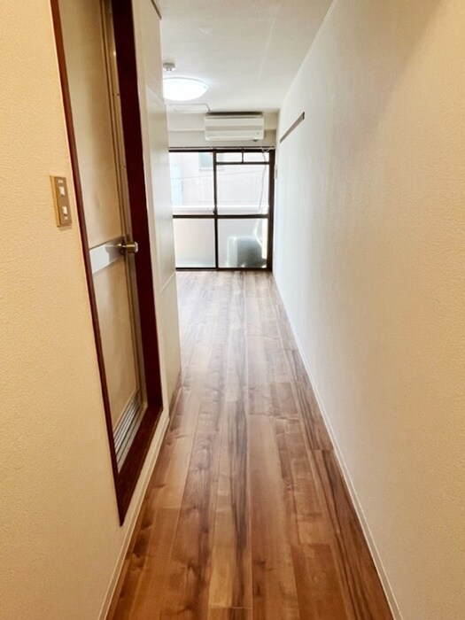 物件内観写真22　(廊下)