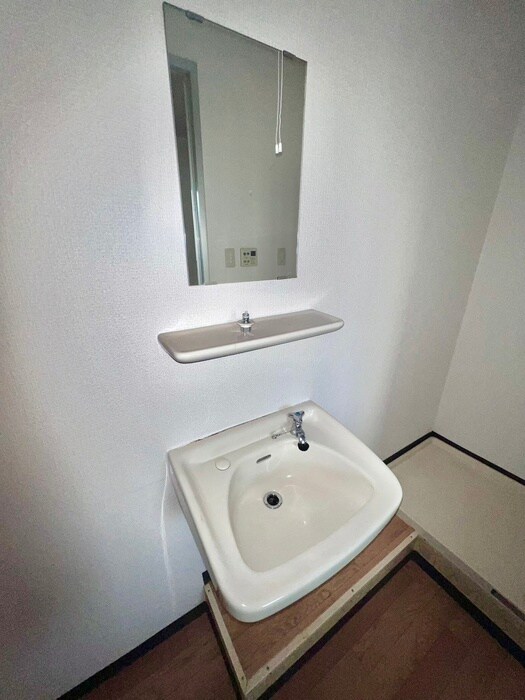 物件内観写真10　(洗面)