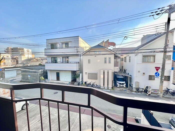 物件内観写真16　(室内からの展望)