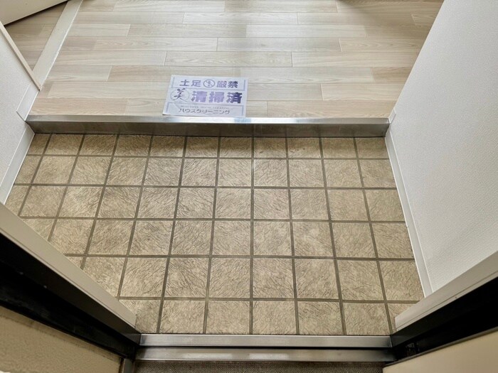 物件内観写真20　(玄関)
