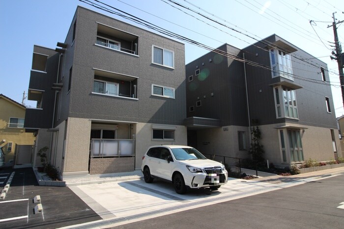 物件外観写真1　(外観写真)