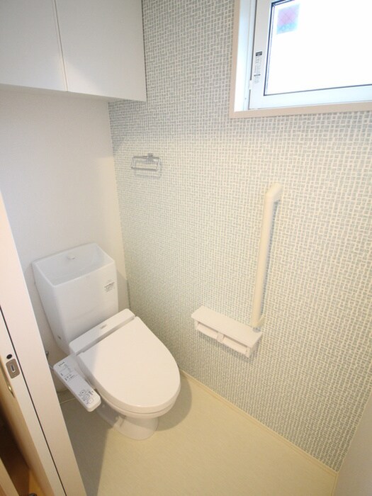 物件内観写真11　(トイレ)