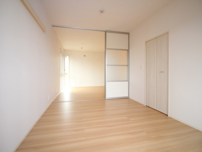 物件内観写真18　(居室)