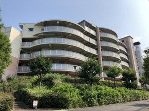 ｸﾞﾗﾝﾄﾞﾒｿﾞﾝ和泉中央2番館(104)外観写真