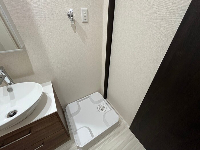 物件内観写真17　(洗濯機置場)