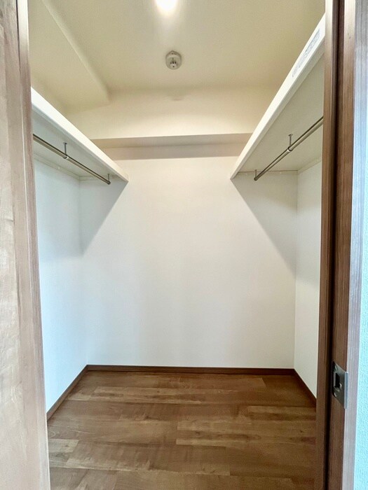 物件内観写真12　(収納)