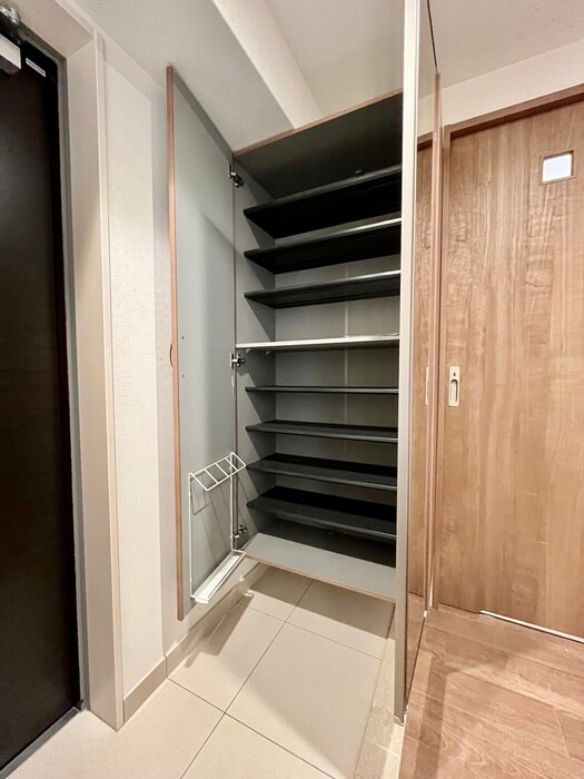 物件内観写真13　(靴箱)