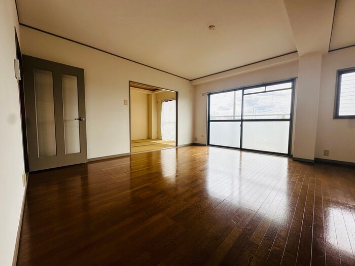 物件内観写真9　(居室)