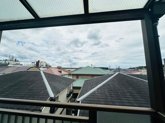 物件内観写真22　(室内からの展望)