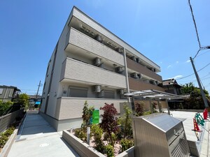 リバーサイド東久宝寺十番館外観写真