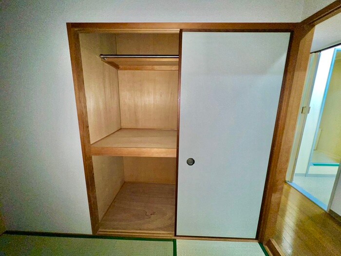 物件内観写真12　(収納)