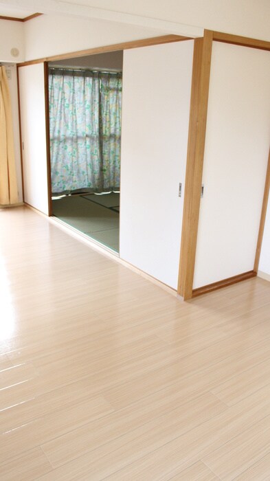 物件内観写真12　(居室)