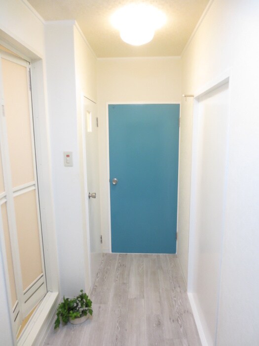 物件内観写真9　(廊下)