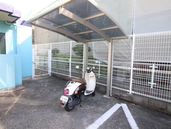 バイク置き場