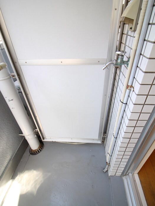 物件内観写真17　(洗濯機置場)