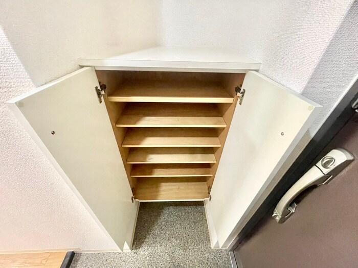 物件内観写真18　(靴箱)