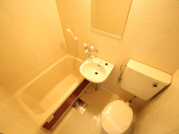 物件内観写真11　(トイレ)