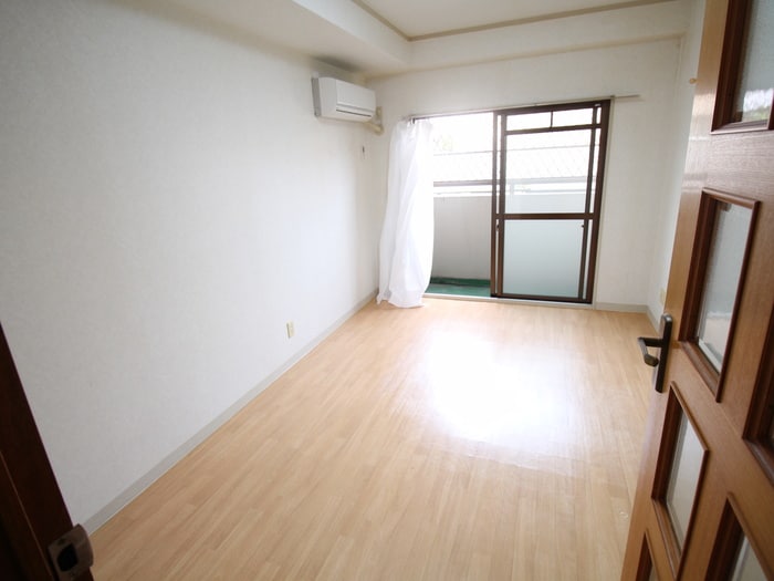 物件内観写真12　(居室)