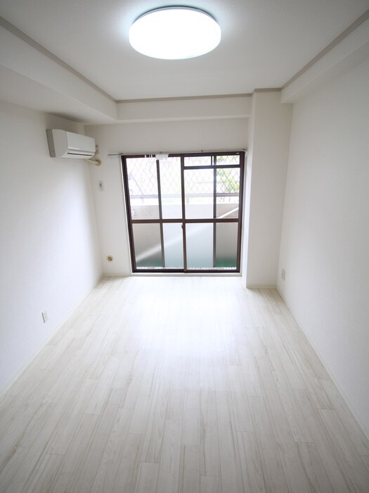 物件内観写真13　(居室)