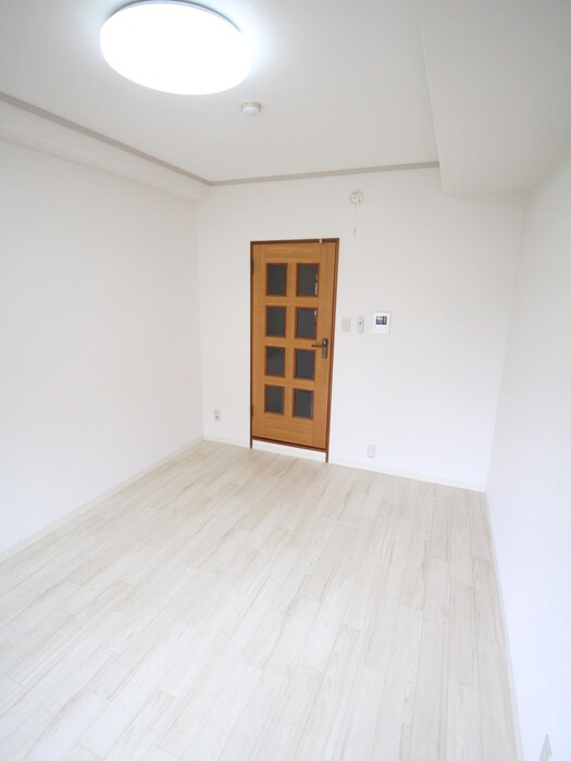 物件内観写真18　(居室)