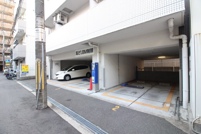 物件外観写真6　(駐車場)