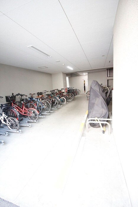 物件外観写真6　(駐輪場)