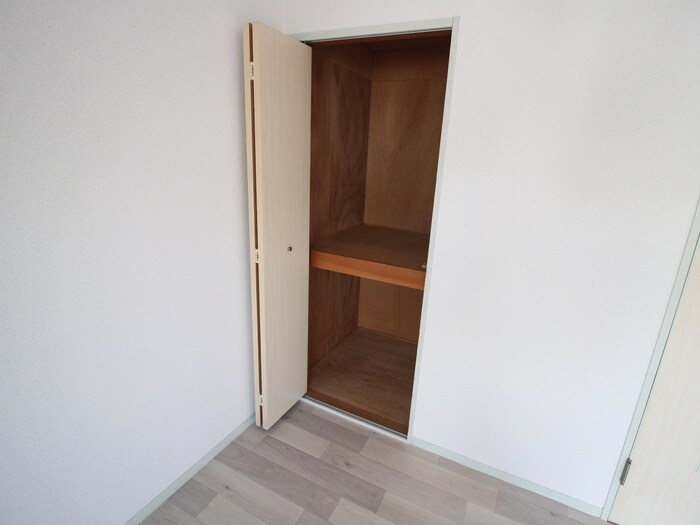 物件内観写真14　(収納)