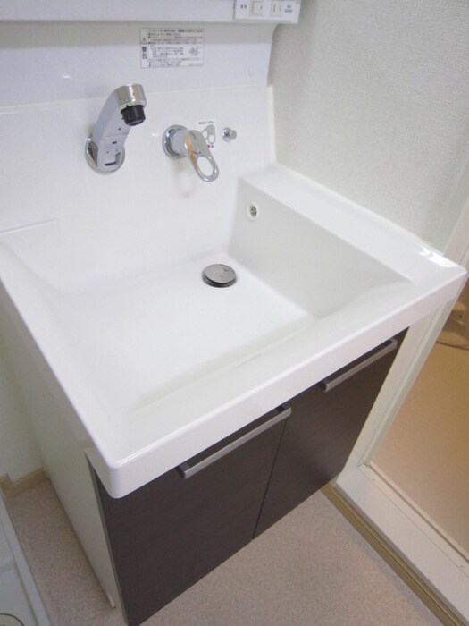 物件内観写真11　(洗面)